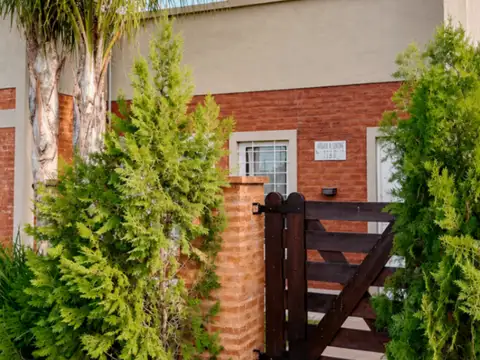 Casa 3 ambientes con 2 baños
