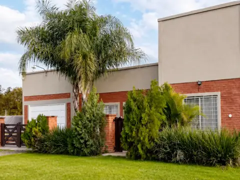 Casa en Venta en Colonia Popular, USD 70.000