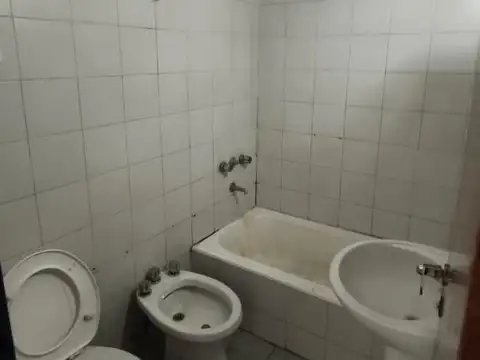 Departamento en Alquiler en Alberdi, $ 550.000