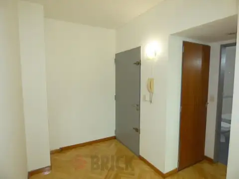 SEMIP EN AVELLANEDA AL 1800 - FRENTE TODO A NUEVO BALCON TODO SOL TODO EXTERNO