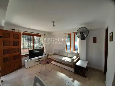 DUPLEX 3 AMBIENTES, ESTACIONAMIENTO Y PATIO PROPIO CON PARRILLA.