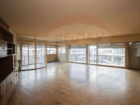 Departamento en Venta de 4 dormitorios
