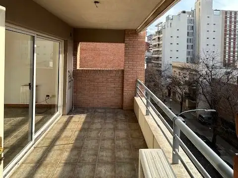 Juramento 3000, Piso 4