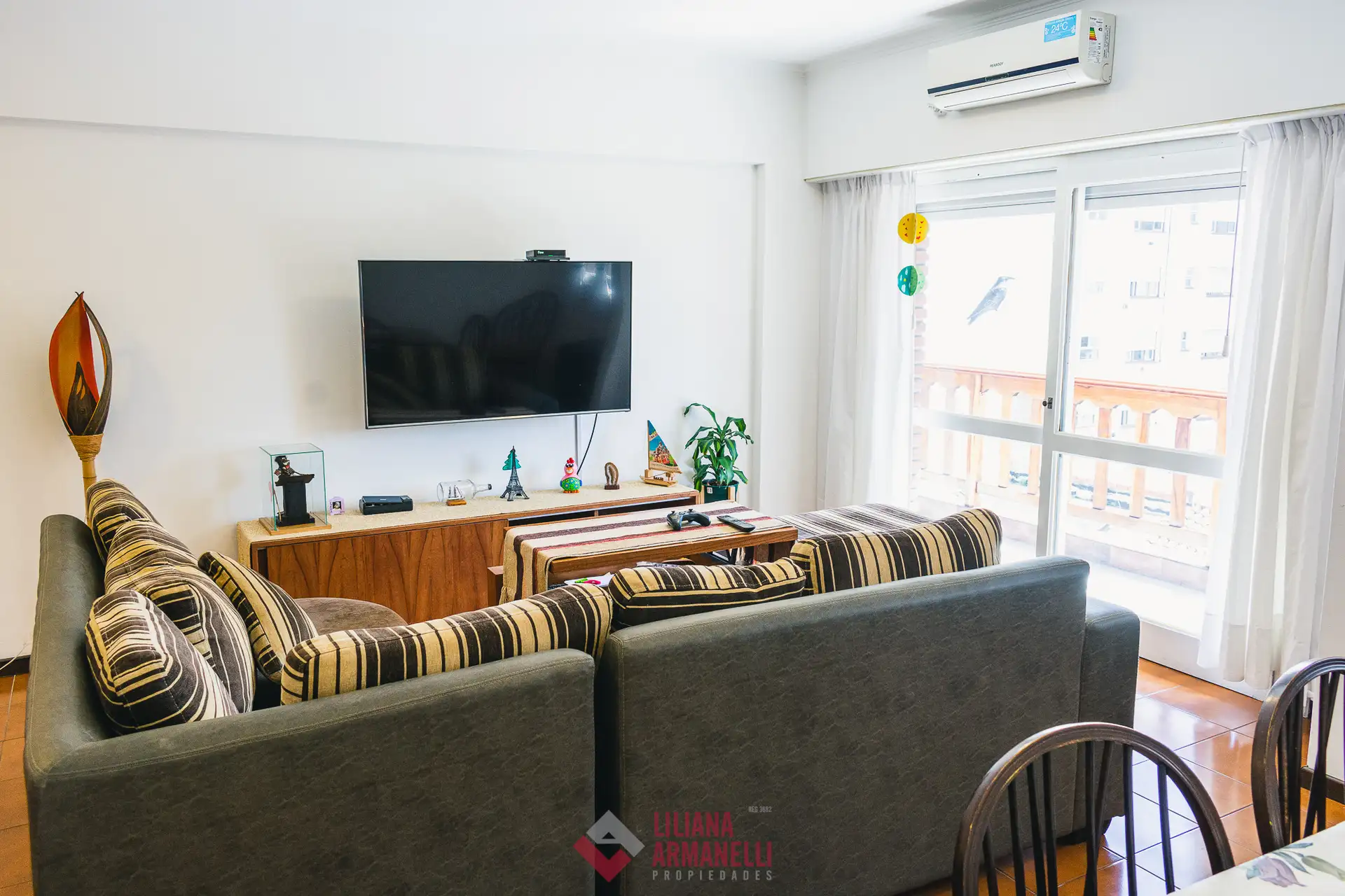 4 AMBIENTES CON DEPENDENCIA