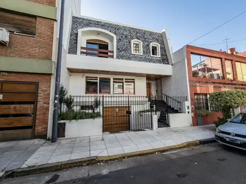 CASA 4 AMBIENTES VENTA EN CABALLITO GARAGE PATIO