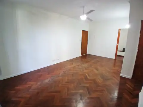 Departamento en Alquiler en Boca, $ 800.000