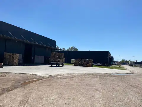 LOTE PARA GALPON EN PREDIO ZONA MERCADO DE ABASTO