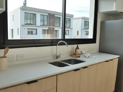 Duplex 4 Ambientes con amenities en Benavidez