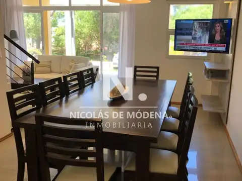 Casa en exclusivo barrio cerca de Playa Bikini de 3 dormitorios