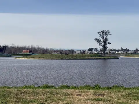 Terreno en venta en Bahía Villanueva al río!