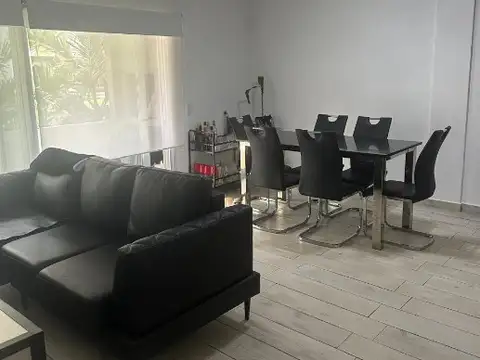 Hermoso departamento de tres ambientes con cochera en el complejo Las Magnolias