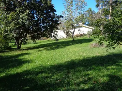 A orillas del Carcarañá. Hermosa Casa-Quinta con Piscina y Amplio Terreno.