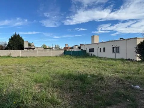 Venta lote en mi valle golf 403 metros cuadrados