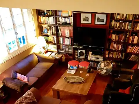 Casa 5 ambientes con 4 baños