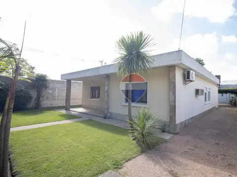 Venta casa deposito Nuevo Paris ideal inversor  