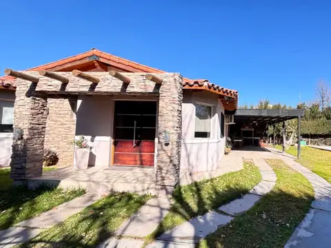 Casa en Venta en Cruz de Piedra, Maipú