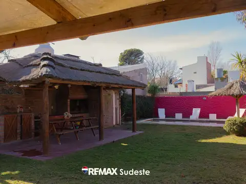 CASA 2 DORMITORIOS CON PILETA APTA CREDITO