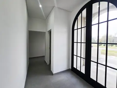 Casa en Alquiler al Oeste