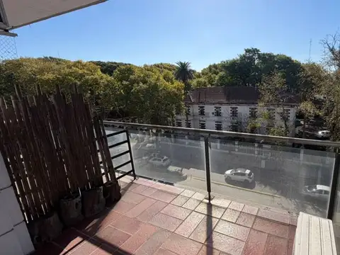 Venta Monoambiente con Balcón Aterrazado | Apto Profesional | Villa del Parque | Excelente Luz y Con