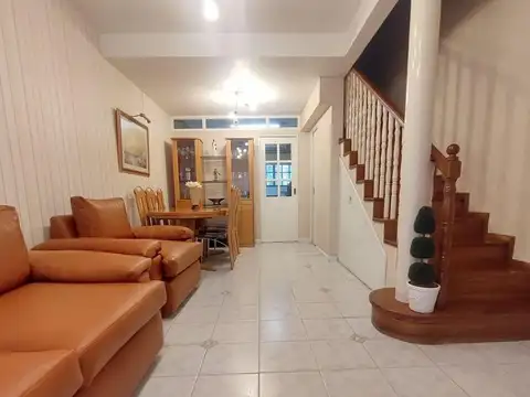 Castanon 700