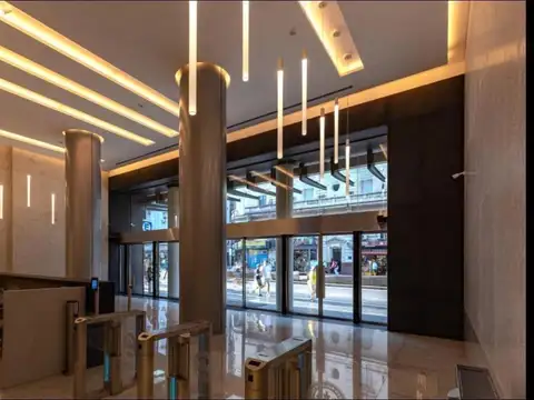 Oficina en alquiler en edificio Lex Tower, piso alto