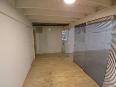 Local en Alquiler en Centro, $ 2.057.000