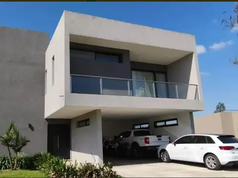 Venta casa Canton Norte - Cuan Propiedades