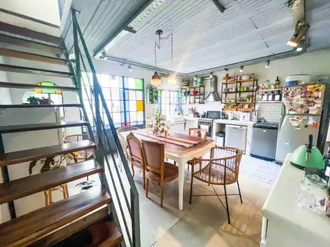 Depto Tipo Casa en Venta con 1 cocheras