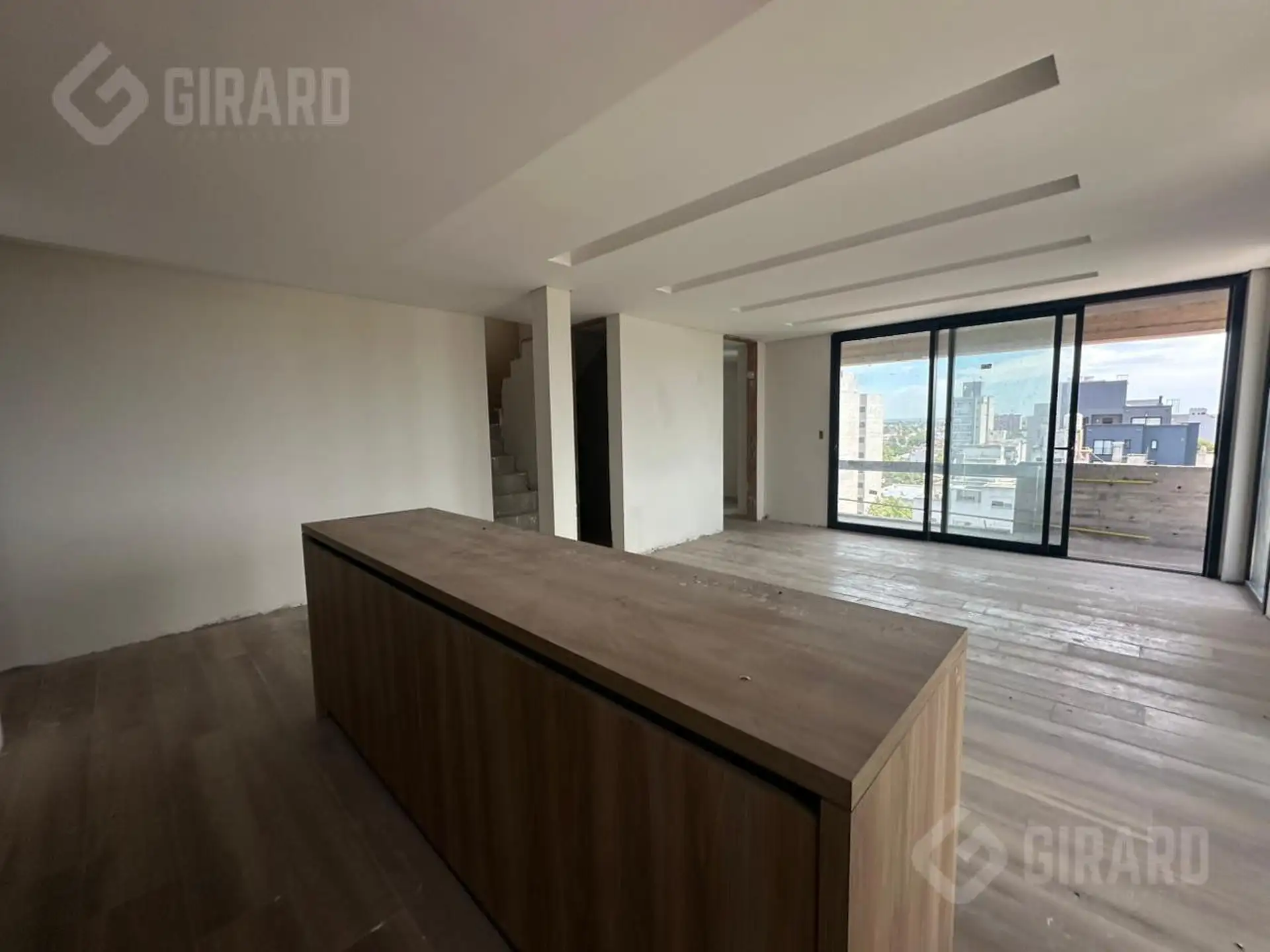 Departamento en venta tipo duplex, zona plaza Mitre
