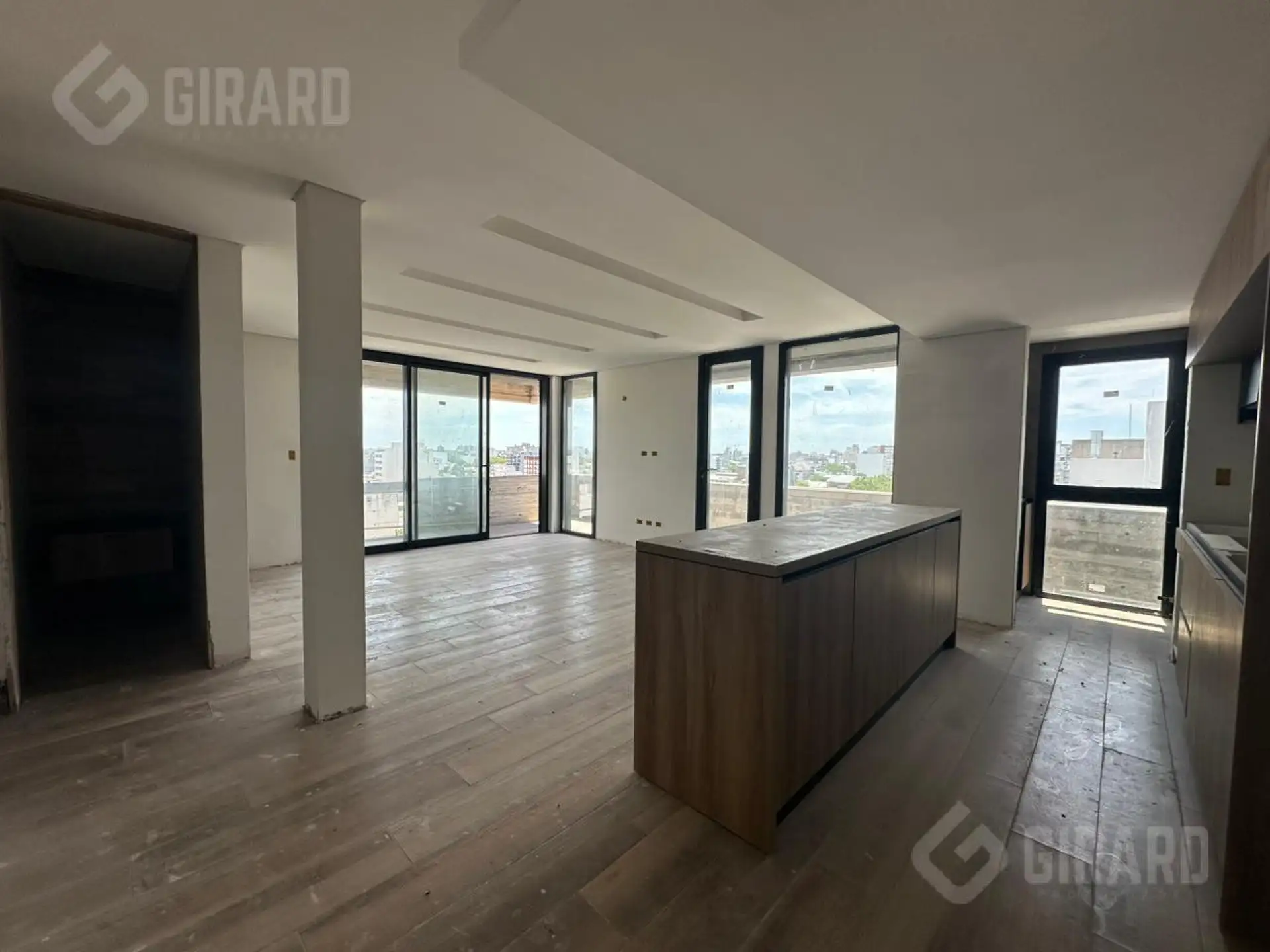 Departamento en venta tipo duplex, zona plaza Mitre