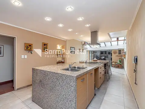 Casa Monoambiente con 2 baños