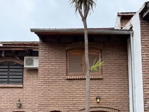 ¡Venta! Dúplex en Lamadrid - 2 dormitorios   Altillo ¡Oportunidad!