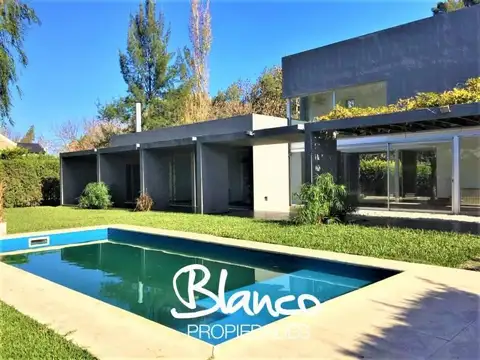 Casa  en Venta en El Mirasol, Pilar, G.B.A. Zona Norte
