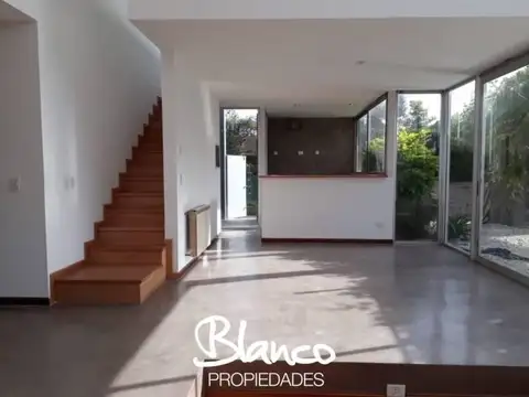 Casa  en Venta en El Mirasol, Pilar, G.B.A. Zona Norte - BLA0629_LP534559_2