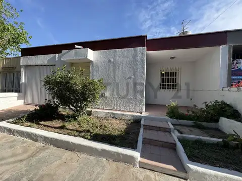 CASA EN ALQUILER MAIPU BARRIO SAN EDUARDO
