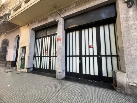 ALQUILER LOCAL DEPOSITO EN ALMAGRO ENTRADA CAMION