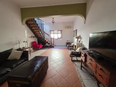 General Carlos María de Alvear 1600