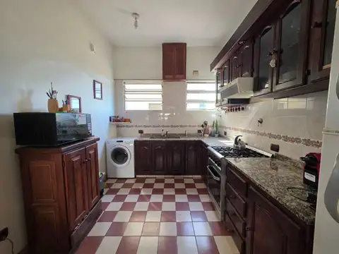Depto Tipo Casa en Venta de 4 ambientes