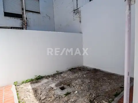 TRIPLEX 2 DORMITORIOS EN VENTA ZONA MACROCENTRO