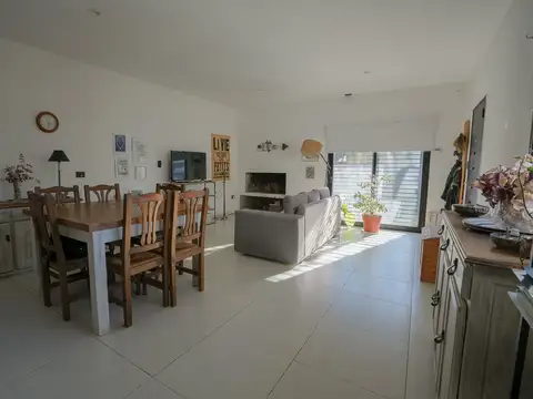 Casa en Venta en Manuel B Gonnet, USD 150.000