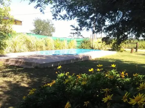 Casa 2 ambientes con 1 baño
