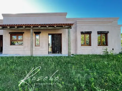 El Canton, Golf. Barrio Cerrado. Lote de Estilo Campo. Escobar