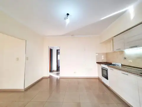 VENTA PH 3 AMBIENTES PATIO VALENTIN ALSINA