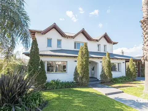 Venta casa 4 dormitorios Funes Hills San Marino barrio privado