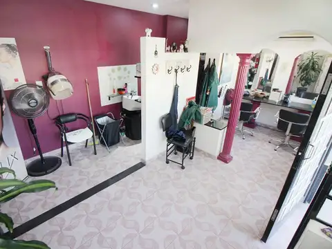 Casa 2 ambientes con 2 baños