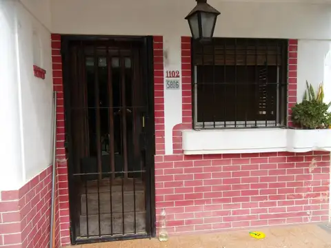 ALQUILER CASA DE TRES AMB