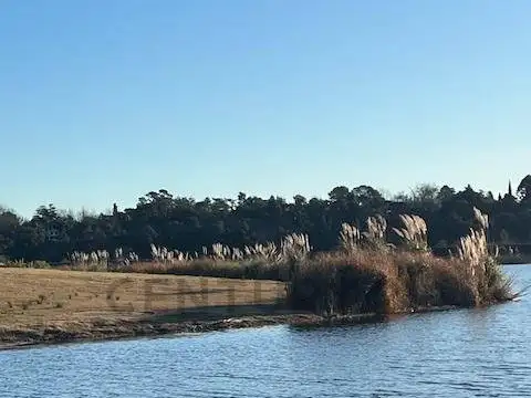 Lote al agua en EL NAUDIR con salida al Río Lujan