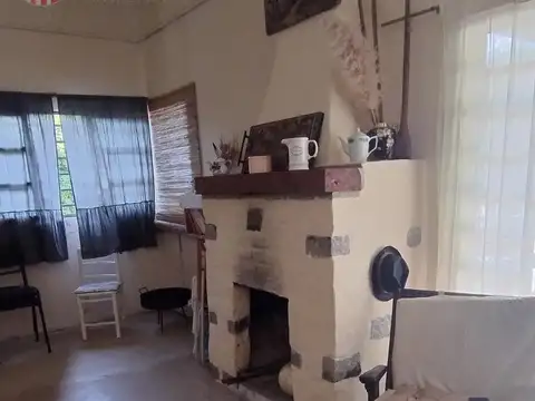 Casa 4 ambientes con 1 baño