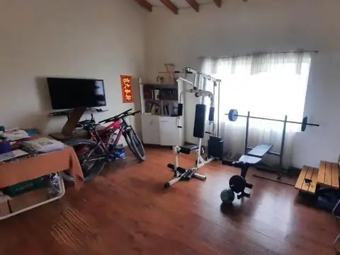 Casa en venta - 3 Dormitorios 2 Baños - 5.000Mts2 - Mendoza