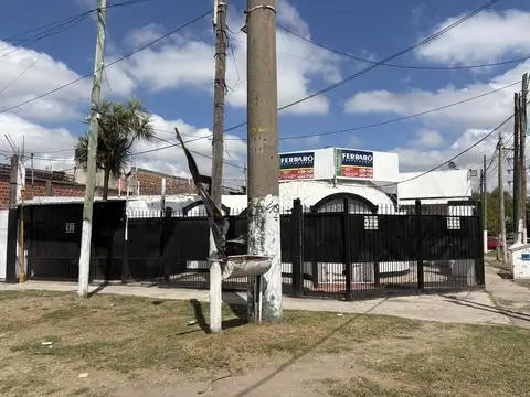 LOTE COMERCIAL CON MEJORAS